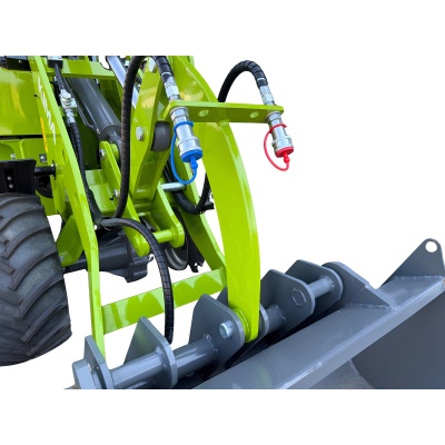KIMA Hoflader Diesel 25 PS Perkins 600 kg Canopy-Kabine - K1