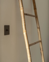 Kew Kipphebelschalter 1x in Einfachrahmen – Wechselsch