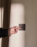 Kew Kipphebelschalter 2x in Einfachrahmen – Doppelt-We