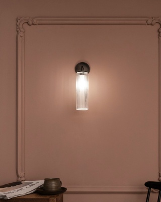 Claremont kleine Wandleuchte Geriffeltes Glas Bronze IP44 4