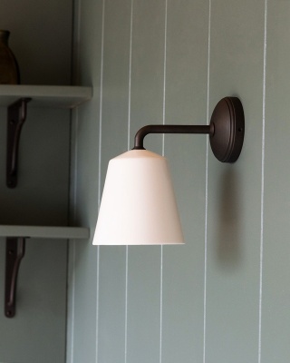 Richmond kleine Wandleuchte Feines Porzellan Bronze IP44 2