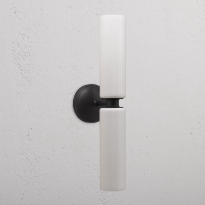Claremont Medium-Wandleuchte Doppelschir gallery