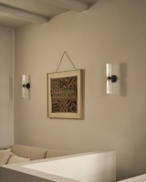 Claremont Medium-Wandleuchte – Geriffeltes Glas &ndash