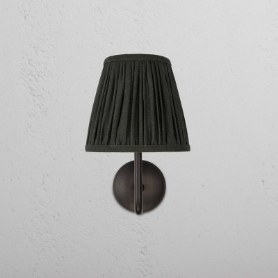 Malvern Medium-Wandleuchte plissiert Tiefgrün Bronze 2