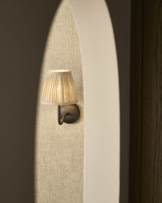 Malvern Medium-Wandleuchte plissiert Natur-Beige Bronze 4