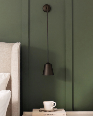 Richmond kleine Hängende Wandleuchte Bronze Massivmessi
