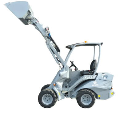 AGROX K625 Teleskoplader 25 PS Kubota Allrad 750 kg nur 120 