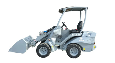 AGROX K625 Teleskoplader 25 PS Kubota Allrad 750 kg nur 120 